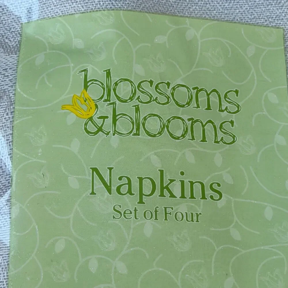 Blossums & Blooms Blue Easter Napkin Set of 4 Damask? Spring Bunny Rabbit NOS